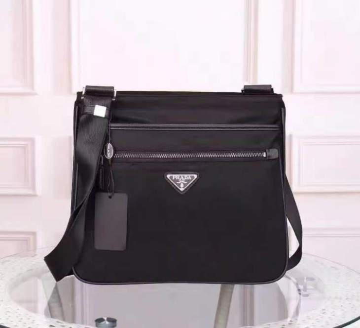 Picture of Prada Mens Bags _SKUfw238758864fw